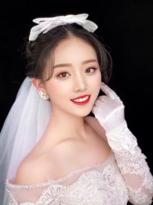 韩式新娘妆容造型总结怎么写（新娘妆韩式造型的特点是什么）