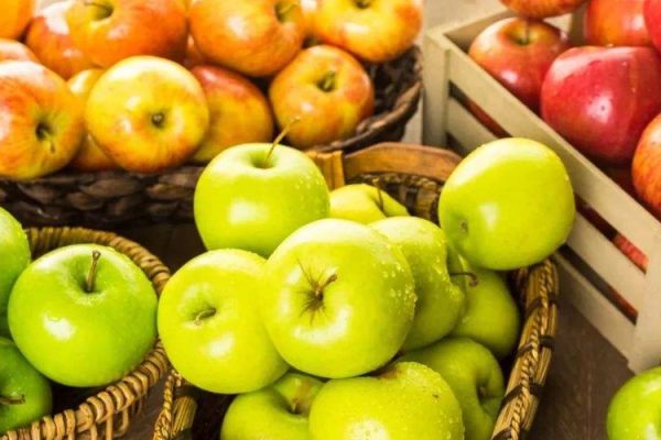早上空腹吃苹果能减肥吗（早上空腹吃苹果会不会发胖）